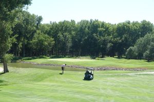 Dakota Dunes 5th Approach